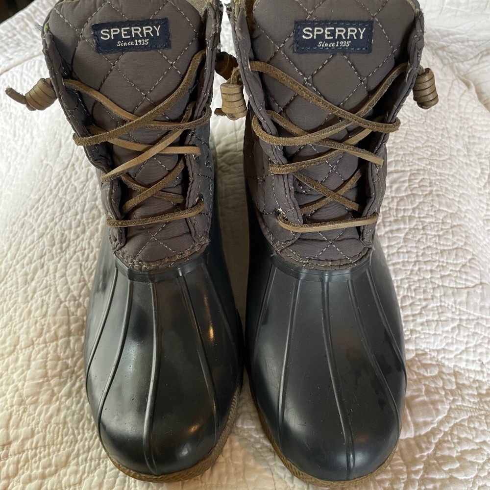 Sperry Boots sz 8.5